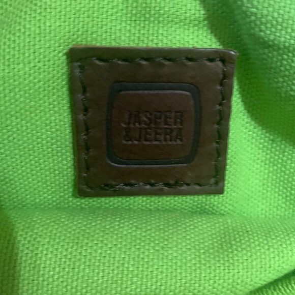 Jasper & Jeera Anthropologie embroidered quilted leather clutch - Picture 5 of 7